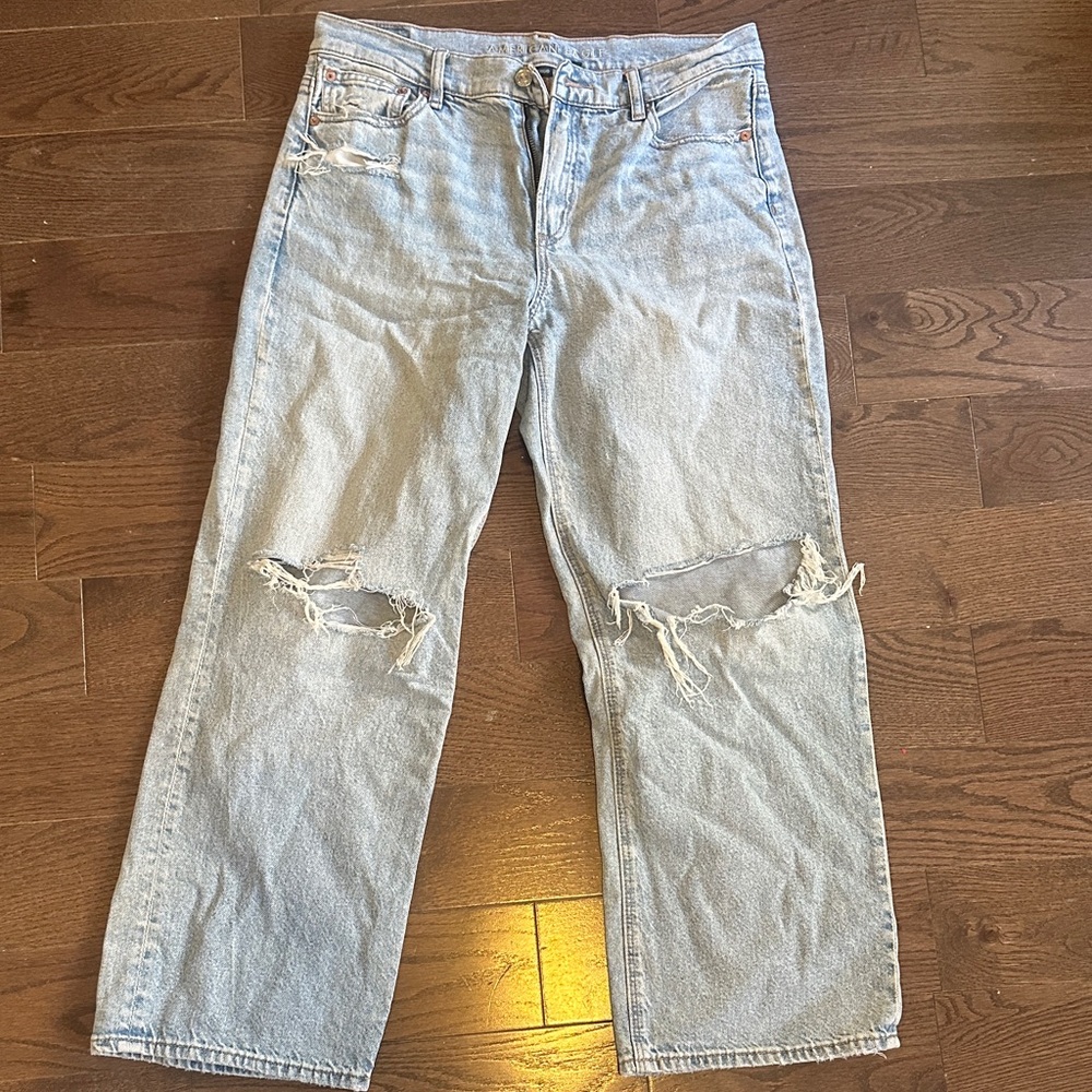 American Eagle Outfitters Light Blue Relaxed Jeans